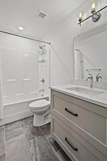 1Br Dwtn Loft-Gated Parking-Wd-G202 Apartment Saint Louis 0*,  United States